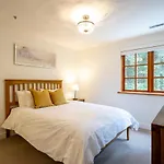 Newly Renovated 4-Bed, Bath Ski-In, Ski-Out With Fireplaces, Private Hot Tub, And Private Garage!